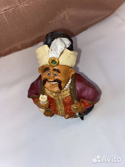 Керамические статуэтки