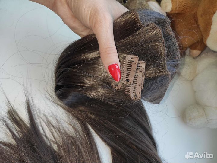 Волосы на заколках
