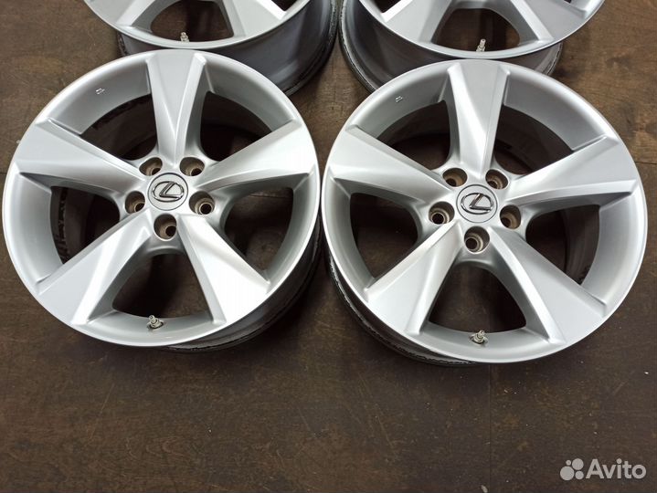 Диски 18 5х114,3 ET35 оригинал Тойота из Японии