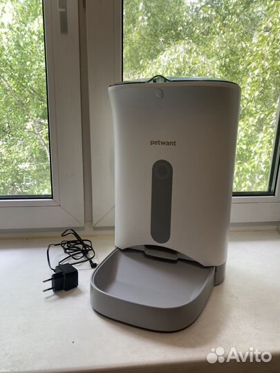 Автоматическая кормушка Petwant PF-102