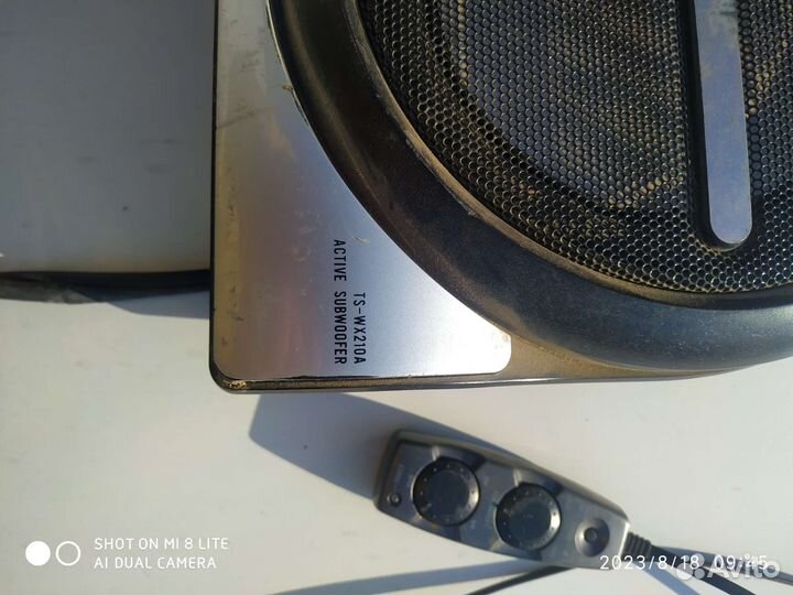 Сабвуфер для автомобиля