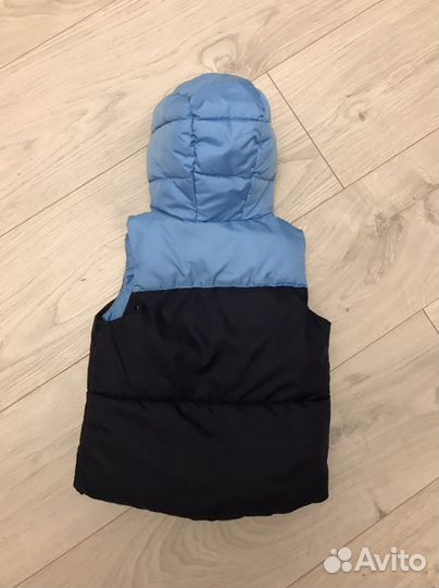 Жилетки для мальчика 74-80 (2 шт)