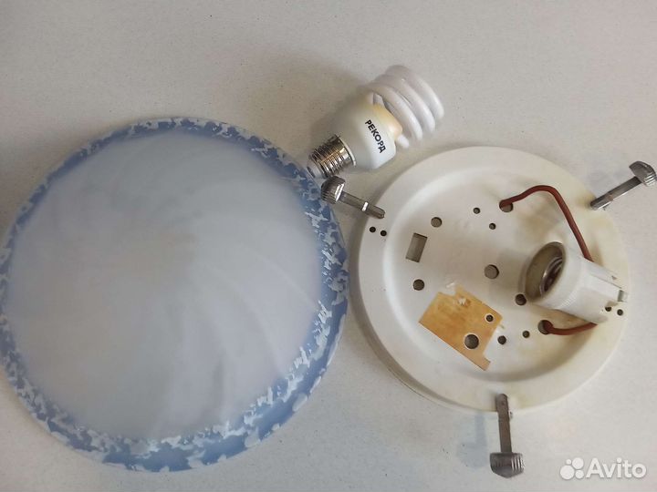 Светильник потолочный