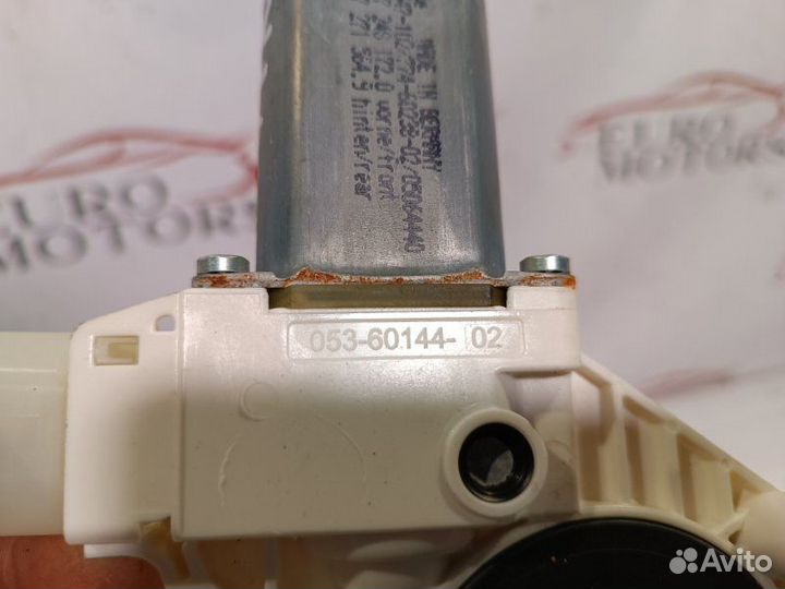 Мотор стеклоподъемника левый Bmw 5-Series F10