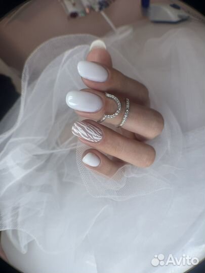 Маникюр и педикюр