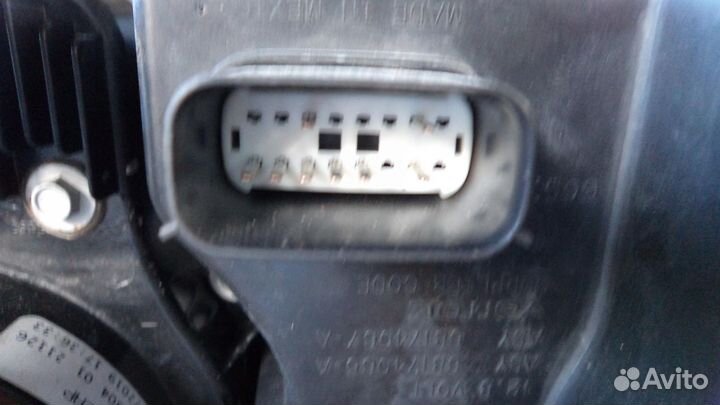 Фара левая, Dodge Challenger 2019