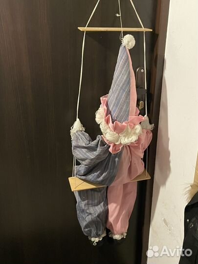 Кукла Клоун на качелях