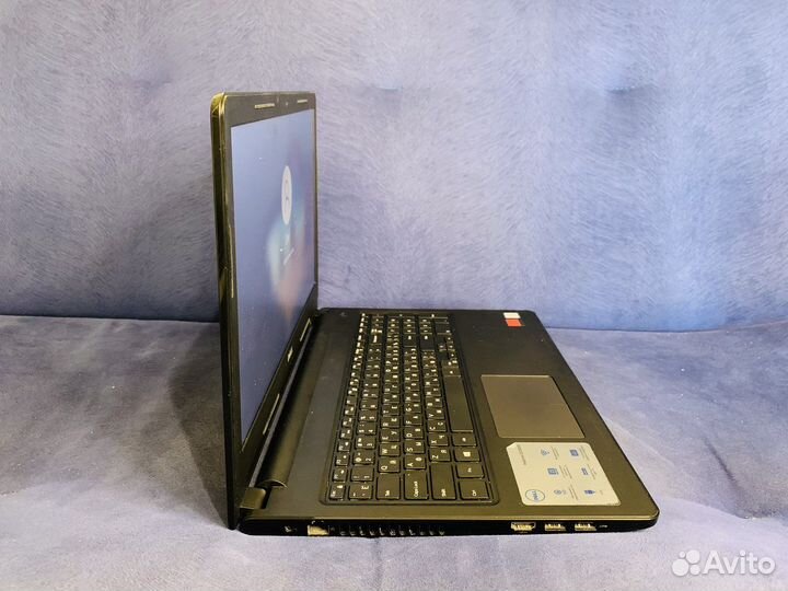 Свежий, мощный ноутбук (i3/ 8 гб/ 500 гб)