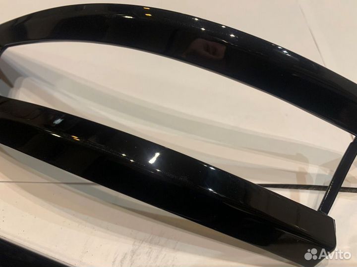 Реснички задних фонарей Jeep Grand Cherokee WK2