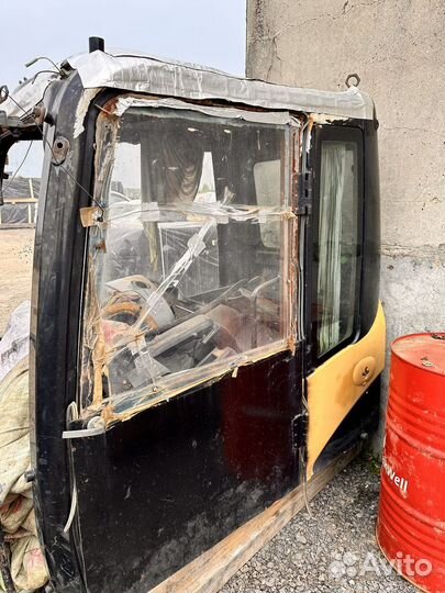 Кабина CAT 320 DL