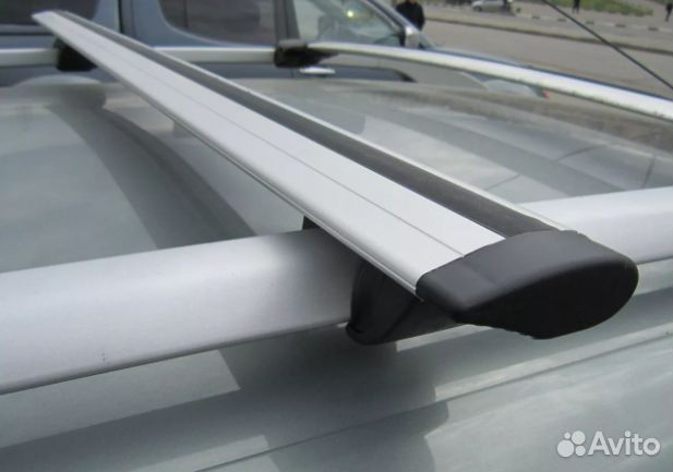 Багажник крепыш на рейлинги с крыловидными дугами