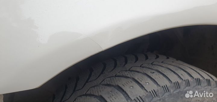 Продам левое переднее крыло на honda civic ferio