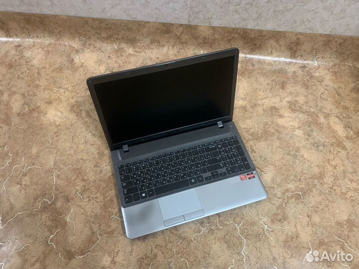 Шустрый Ноутбук 4 ядра,8GB RAM,SSD 240GB,wifi