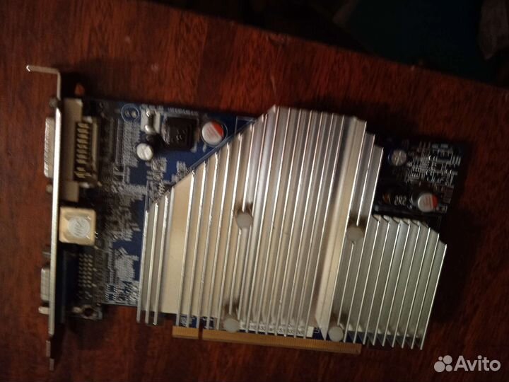 Материнская плата