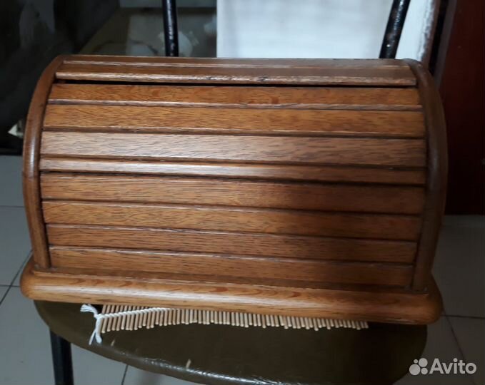 Деревянная хлебница