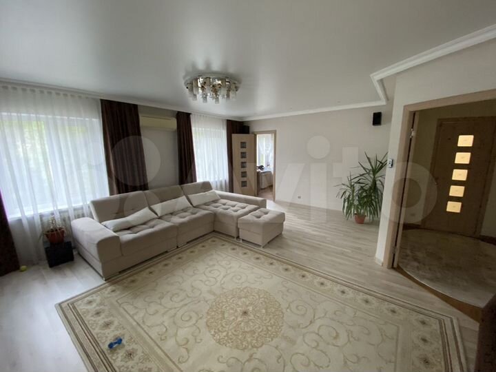 4-к. квартира, 110 м², 5/5 эт.