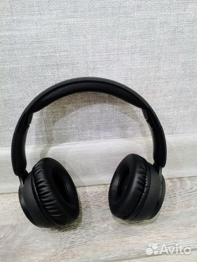 Беспроводные наушники beats solo PRO