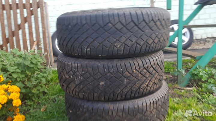 Continental VancoVikingContact 215/65 R16
