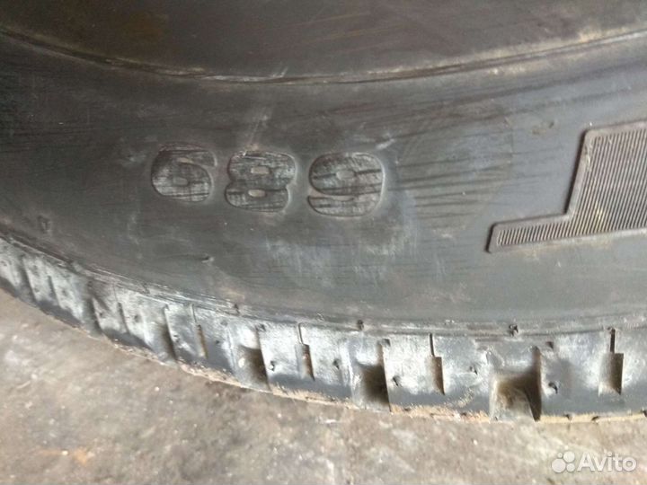 Bridgestone Dueler H/T D689 235/70 R15 102S