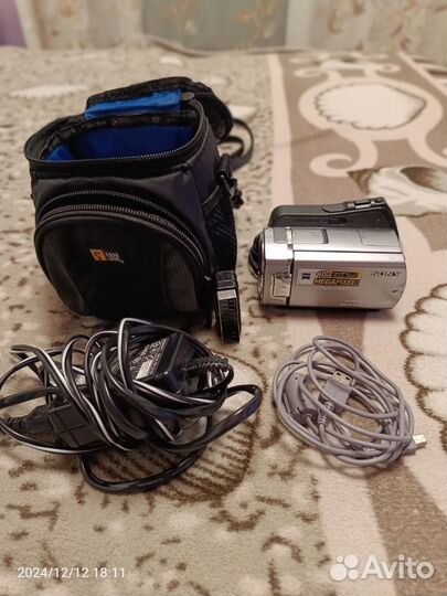 Видеокамера Sony DCR-SR65