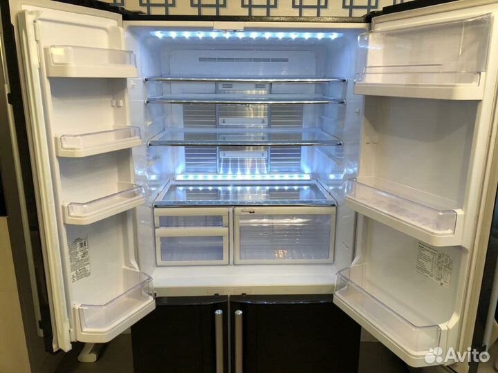 Холодильник б/у Mitsubishi Electric MR-LR78-DB