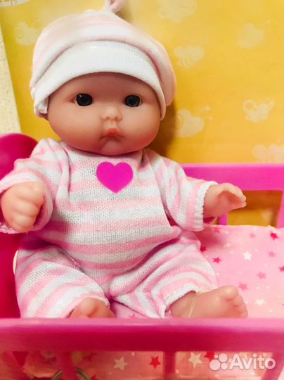 Пупс кукла в кровати новая