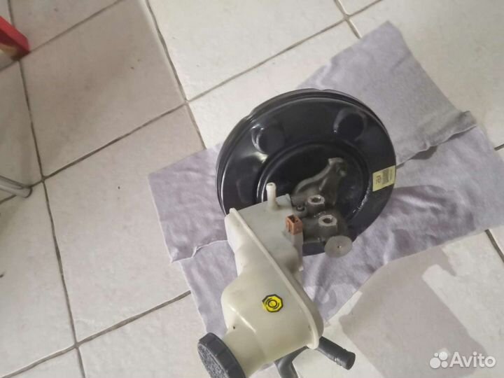 Вакумный усилитель тормозов всборе с главным тормо