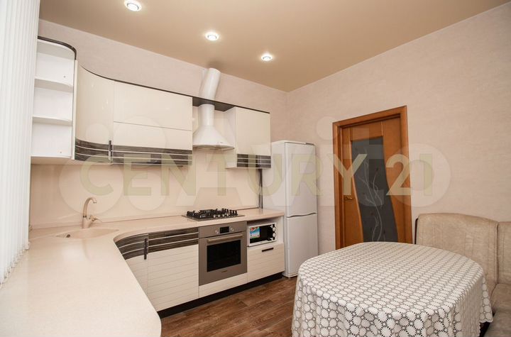 Дом 192,5 м² на участке 15,5 сот.