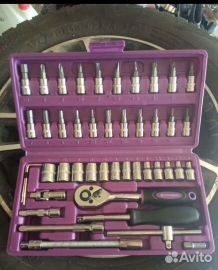 Набор инструментов с трещеткой