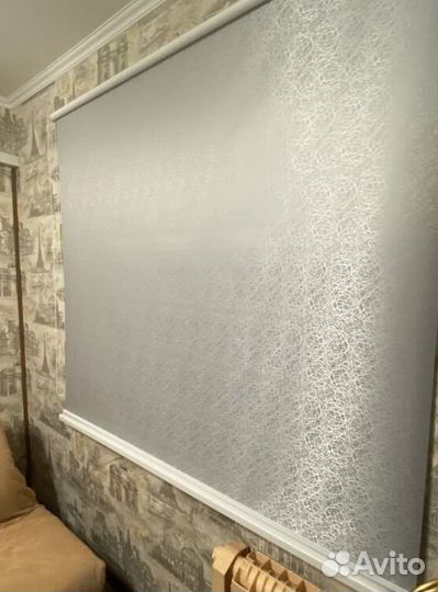 Рулонные шторы зебра в коробе M6905