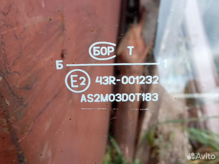 Заднее стекло ваз 2114