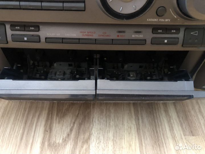 Музыкальный центр sony