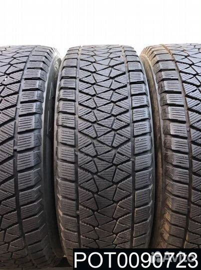 Bridgestone Blizzak DM-V2 225/65 R17 99P