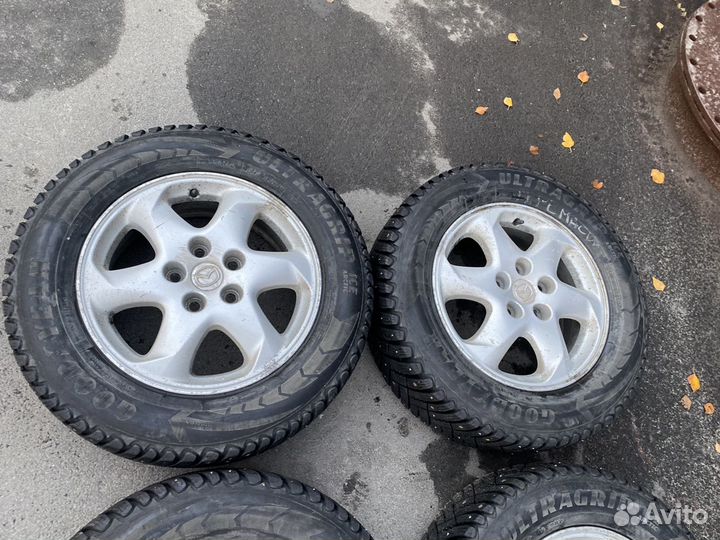 Колеса в сборе 16 5/114,3 - 215/65 R16