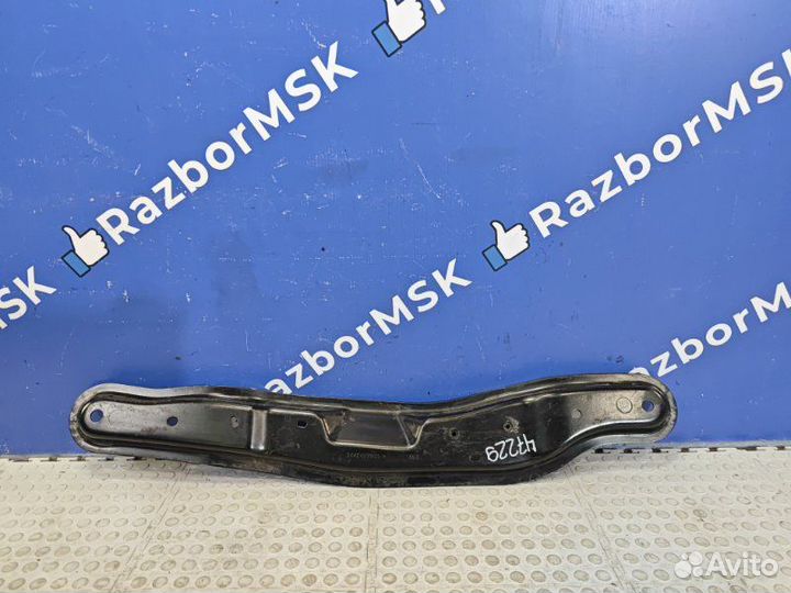 Поперечина подрамника Renault Kaptur