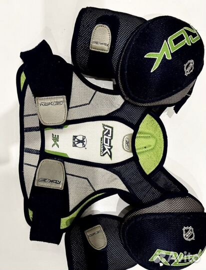 Нагрудник хоккейный easton junior s, коньки,форма