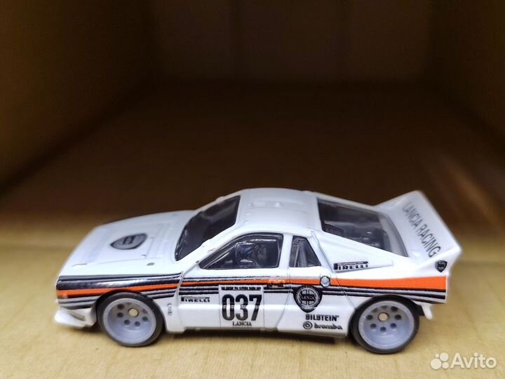 Hot Wheels Lancia Rally 037