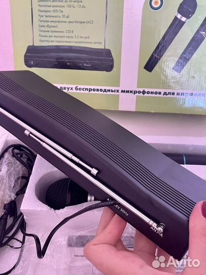 Набор из двух беспроводных микрофон для караоке