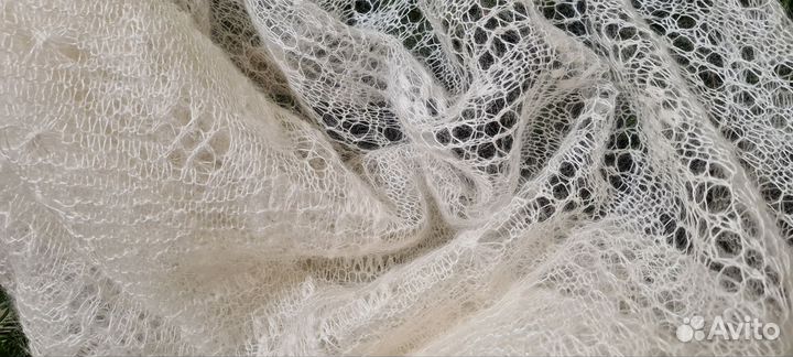 Оренбургский пуховый палантин