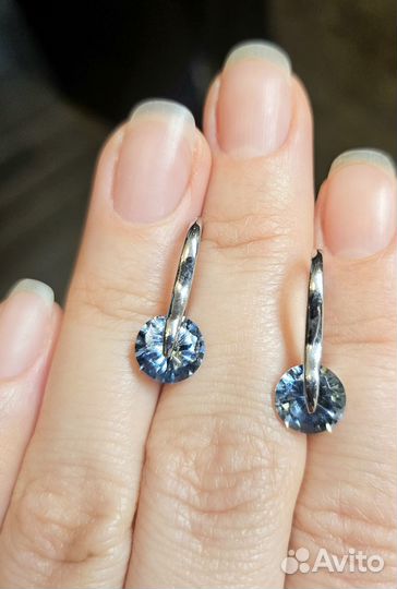 Серебряные серьги с топазом