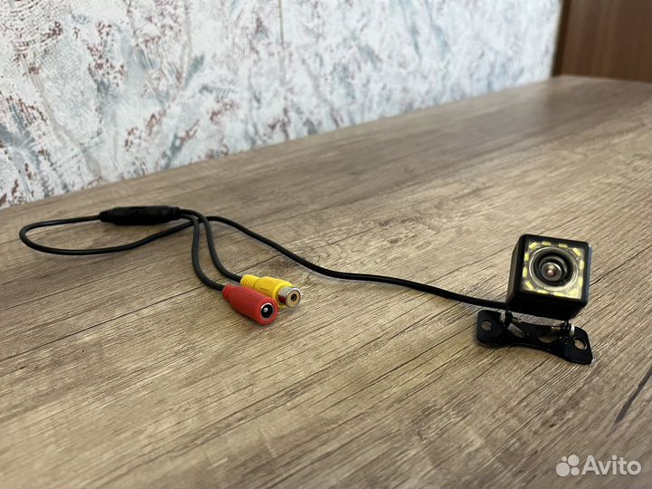Камера заднего хода вида новая