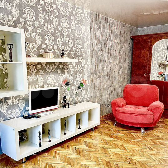 2-к. квартира, 60 м², 3/10 эт.