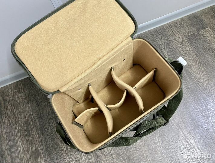 Кофр для 6-и троллинговых катушек жёсткий Ф095