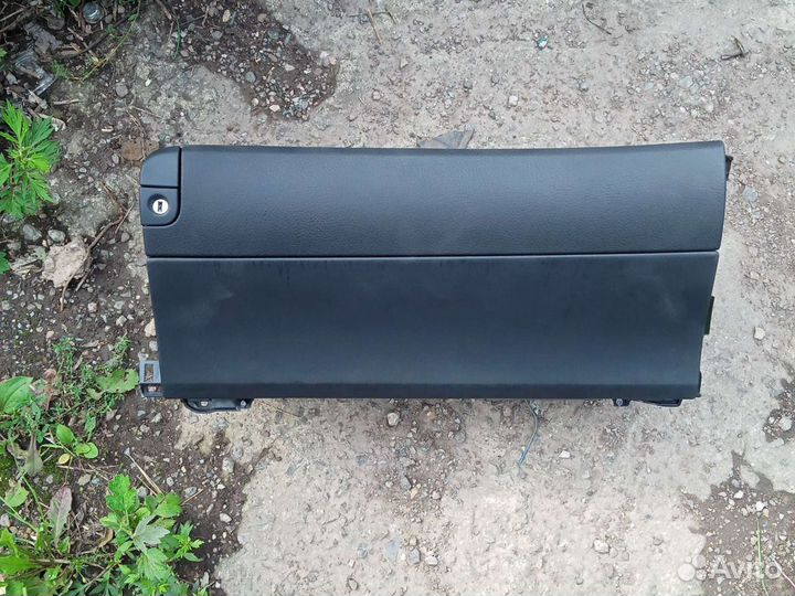 Бардачок лексус GS 3 2006-2011