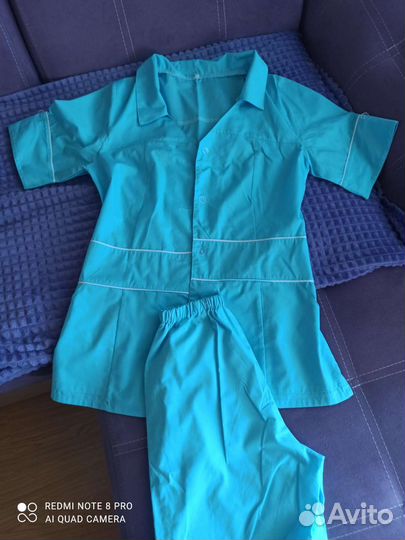 Медицинский костюм 42