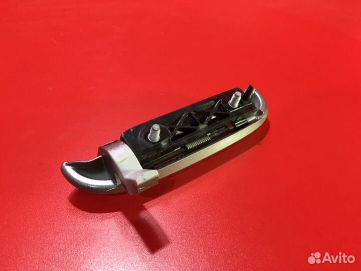 Ручка двери багажника Toyota Funcargo NCP25 1NZ-FE