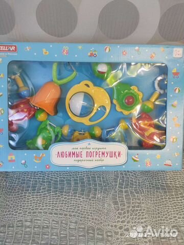 Игрушки погремушки для малышей