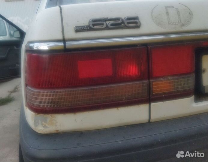 Mazda 626 GD 87-92 крышка багажника