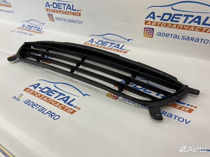 Решетка в бампер Hyundai Solaris (2011-2014)