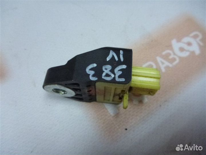 Датчик удара Toyota Camry ASV50 2AR-FE 2012